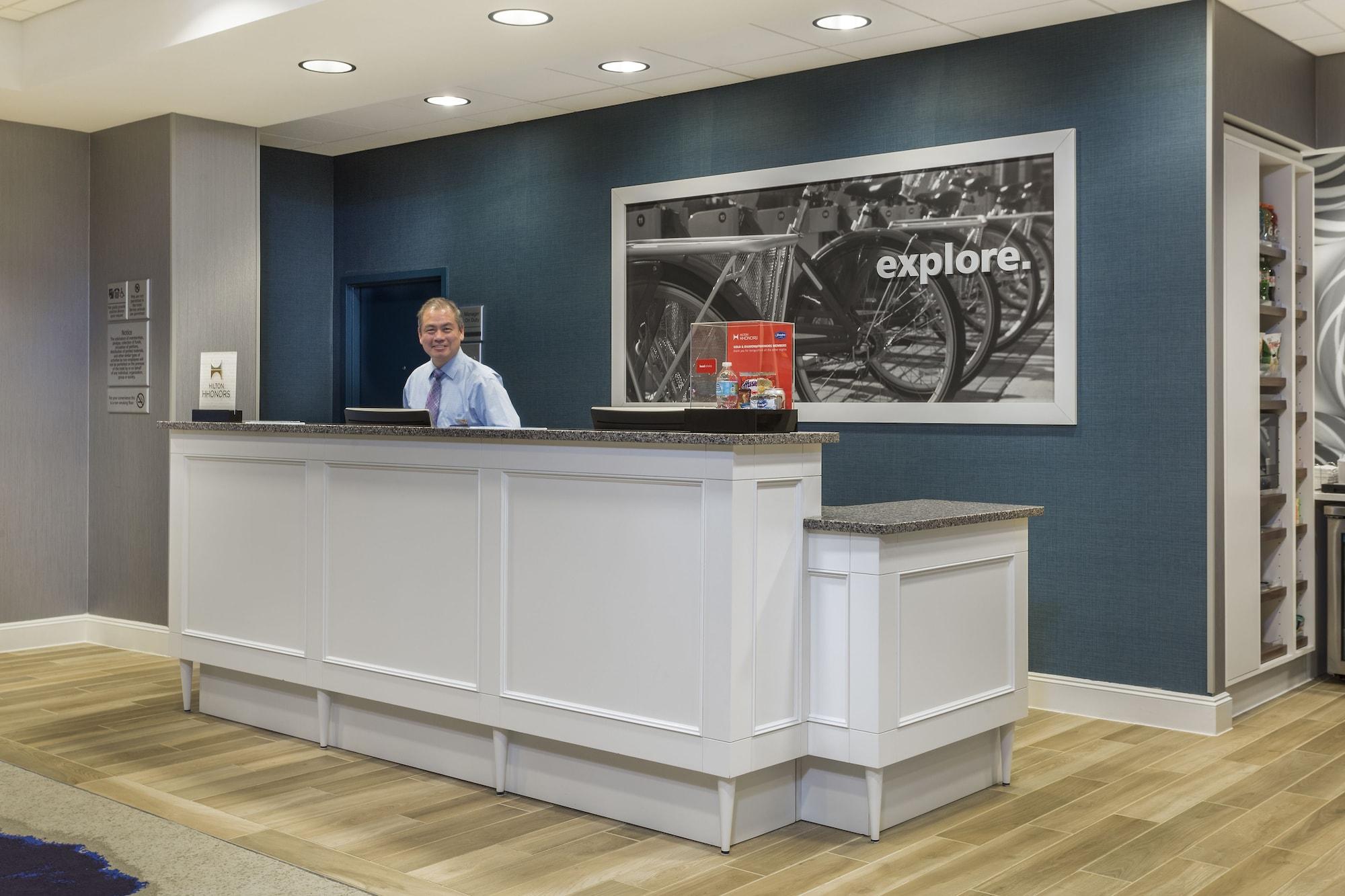 Hampton Inn & Suites Newport/Cincinnati, Ky Esterno foto