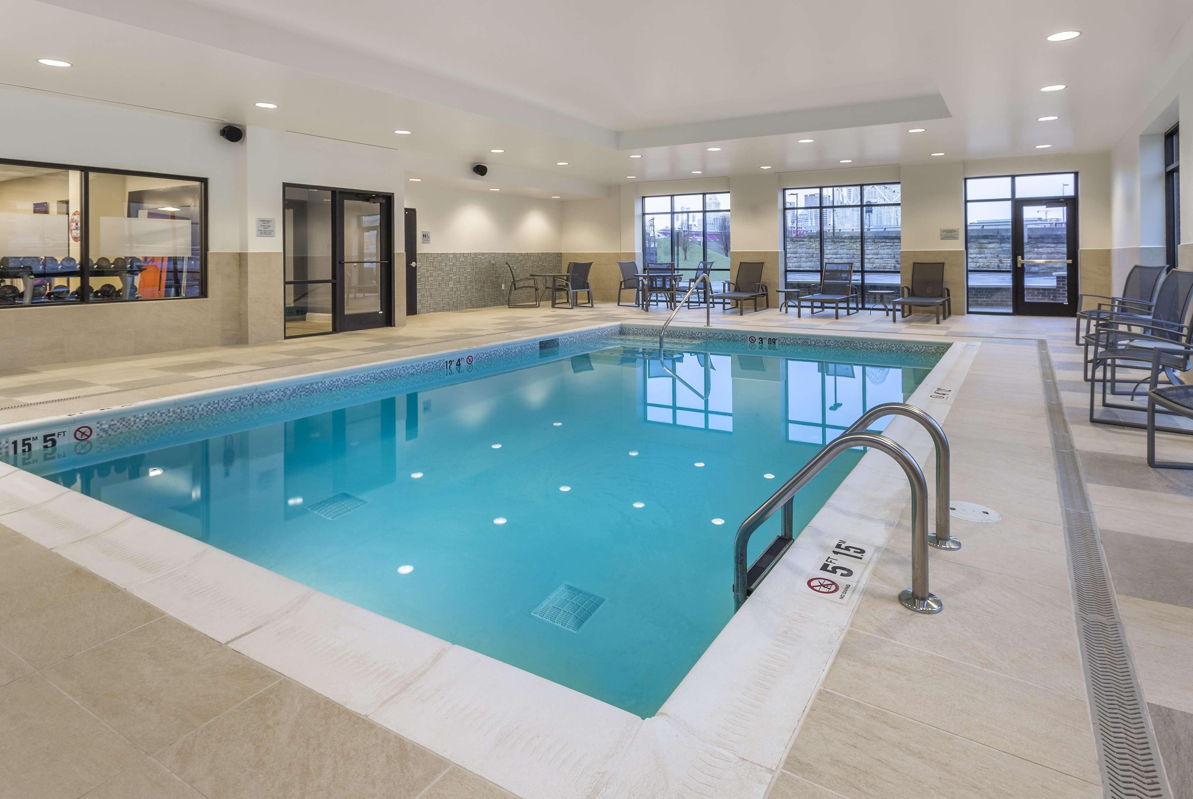 Hampton Inn & Suites Newport/Cincinnati, Ky Esterno foto