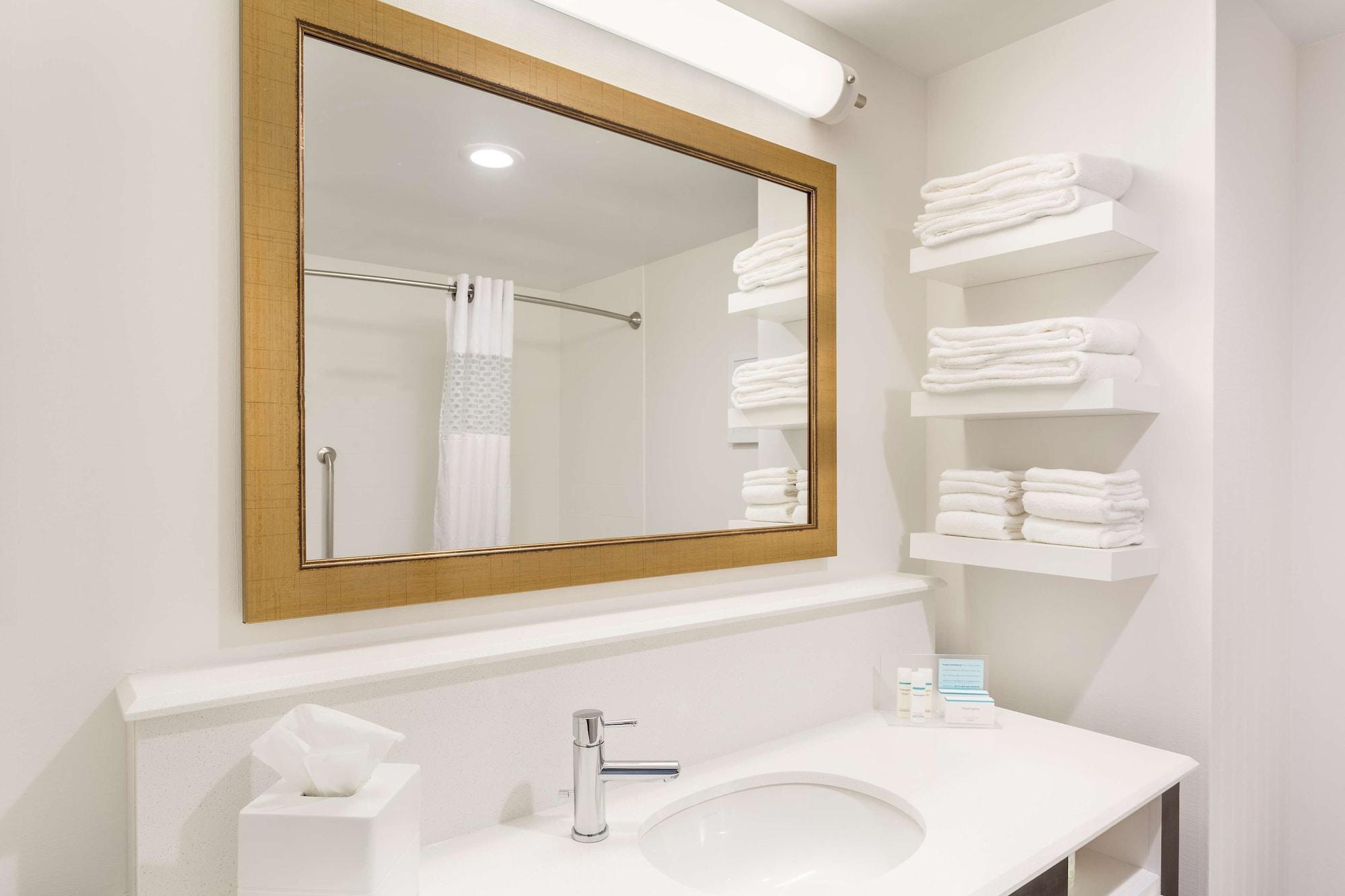 Hampton Inn & Suites Newport/Cincinnati, Ky Esterno foto