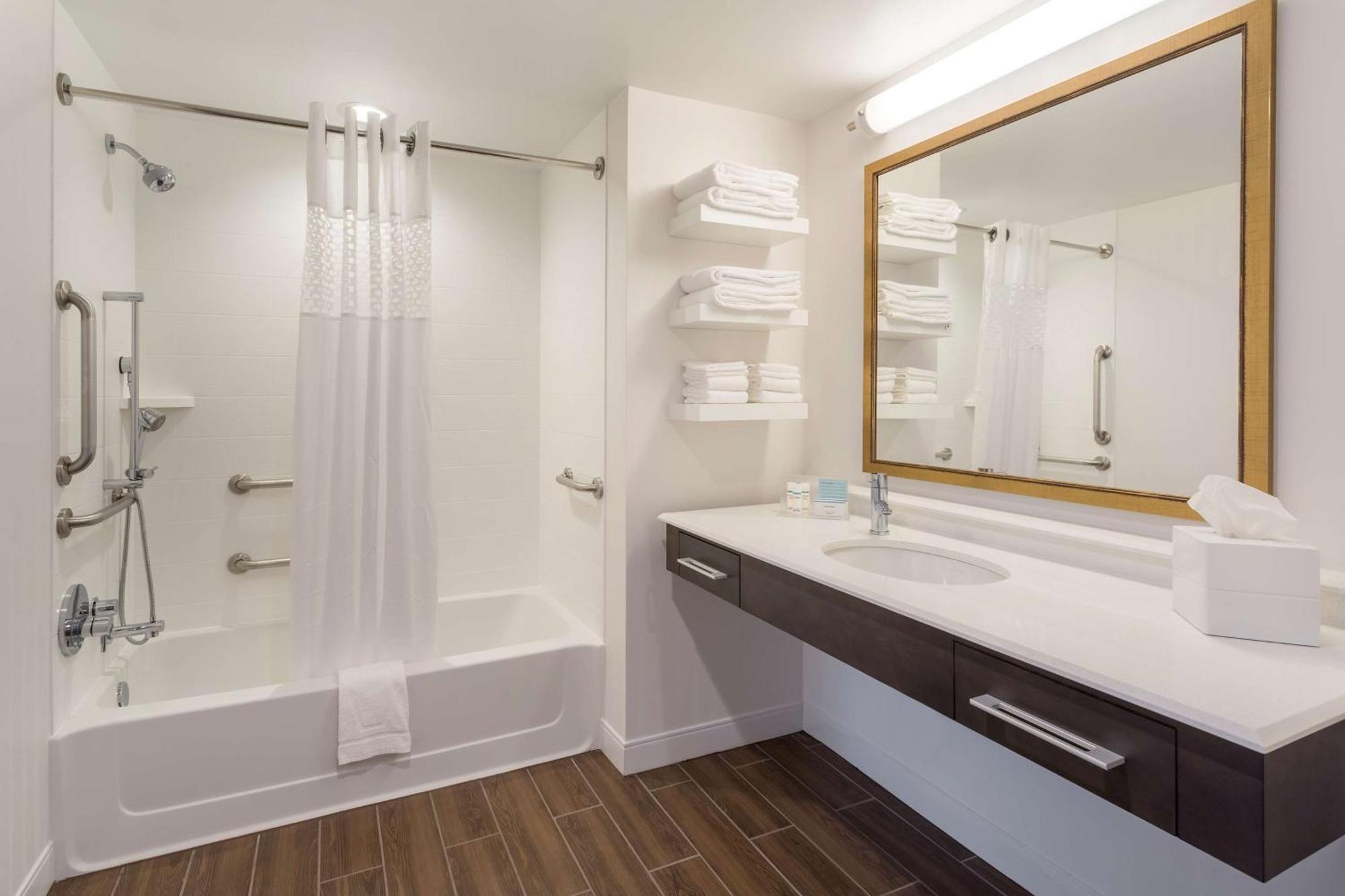 Hampton Inn & Suites Newport/Cincinnati, Ky Esterno foto