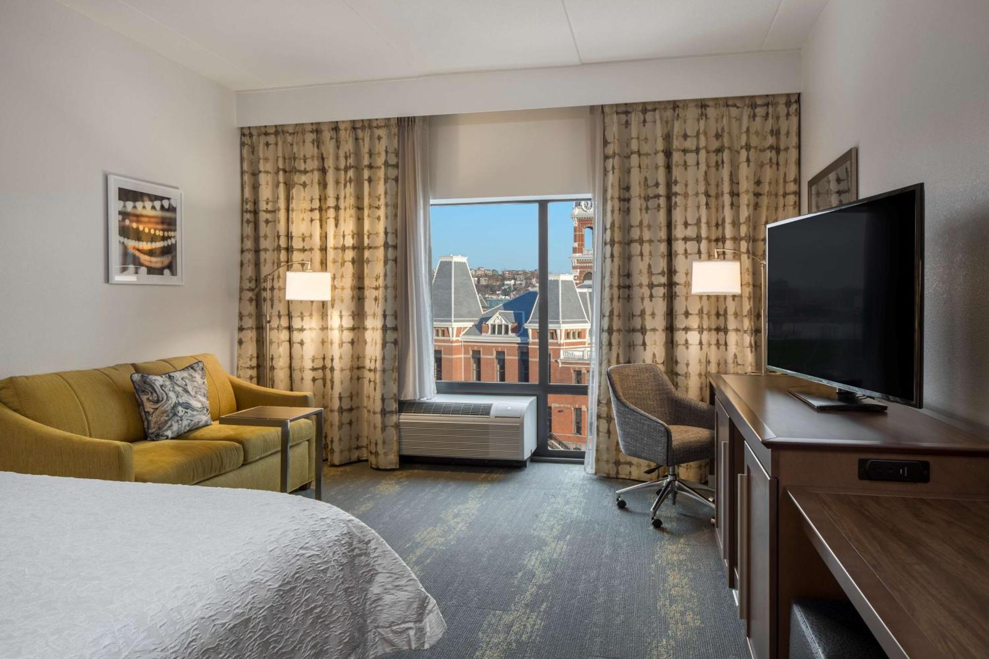 Hampton Inn & Suites Newport/Cincinnati, Ky Esterno foto